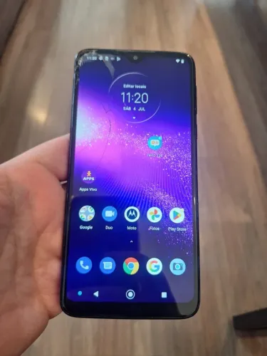  Motorola one macro