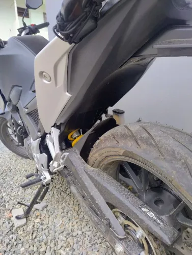 Moto praticamente zera.... Paguei 26 a vista, vendo por 24.000