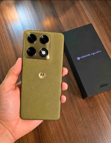 Motorola Signature 512GB / 12GB RAM zero - nota fiscal e garantia de 11 meses