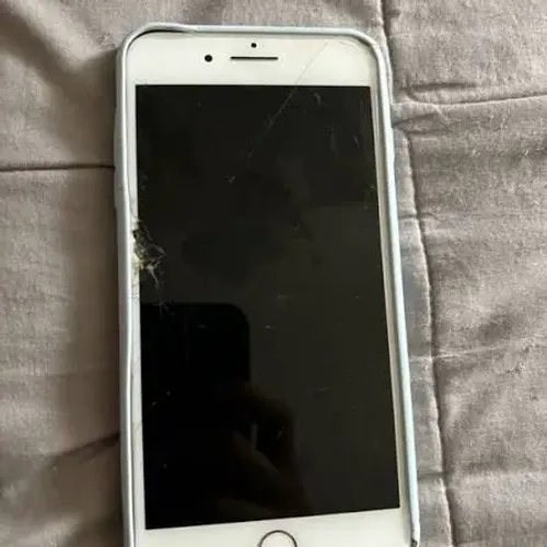 Celular iPhone 8 plus 400$