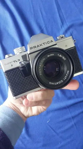 Câmera Analógica Praktica Super TL3 + Lente Pentacon 50mm f/1.8