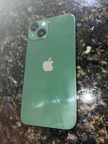 iPhone 13 Verde | Funcionando Perfeitamente | Com Marcas de Uso