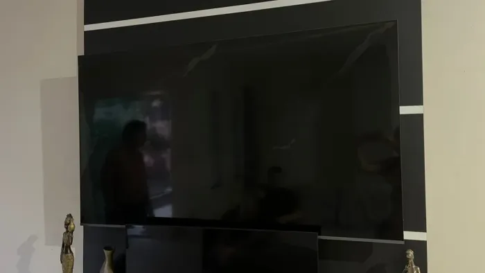 TELEVISÕES COM DEFEITO