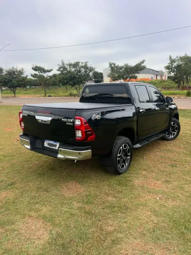 Toyota Hilux CD SRX 4X4 2.8 TDI 16V Diesel Aut. 2025