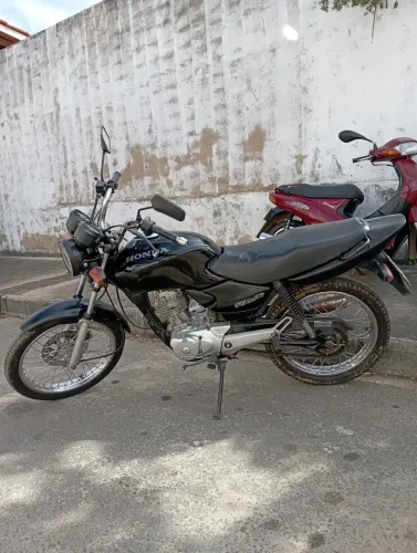 Vende-se Fan 2006 pedal em ótimo estado de conservação e documentos em dia
