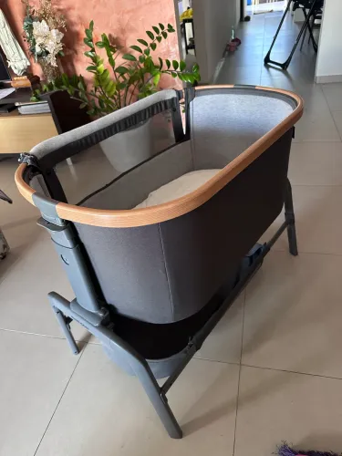 Berço Portátil lora Air Co-sleeper Graphite Maxi Cosi Essential Graphite Cinza