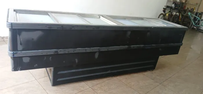 Ilha de Congelados 220 volts 
