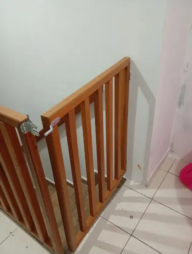 Parapeito em madeira de Lei beneficiada