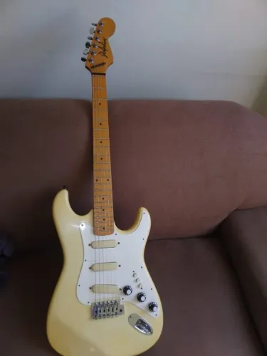 Guitarra Dolphin Stratocaster Era Assale
