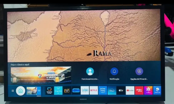 Vendo tv Samsung smart de 32", tv completa, funcionando perfeitamente.