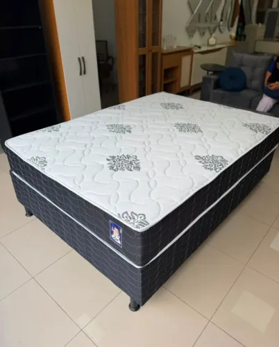 Cama casal padrão - Iso Luxo (Base e colchão) individual.