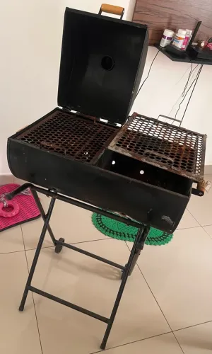Churrasqueira Meia Bafo BBQ Dragão com Carrinho e 2 Grelhas