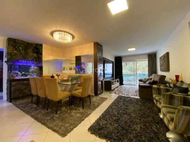 Apartamento de 145m² com 4 quartos sendo 3 suítes na Agronômica
