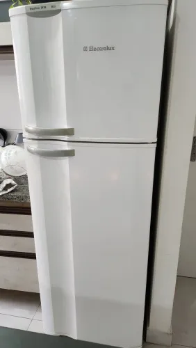 Geladeira electrolux 