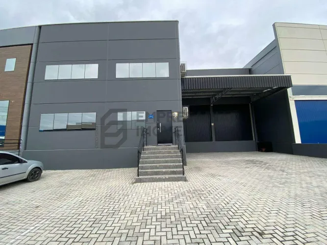 Galpão Comercial/Industrial para Alugar em Palhoça - Jardim Eldorado | 690 m²
