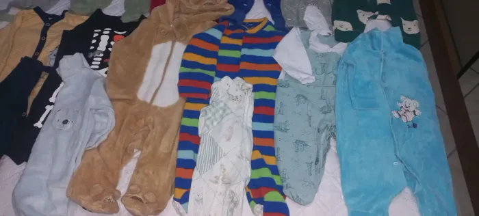 Roupas de bebê em ótimo estado, sem avarias