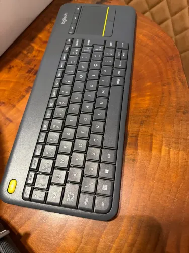 Teclado logitech k400+