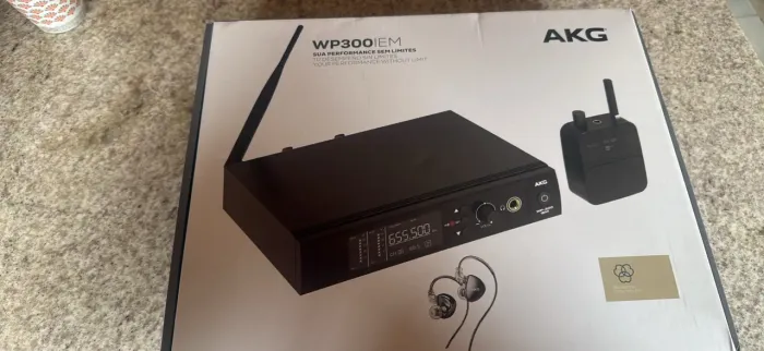 Transmissor in ear Akg wp300