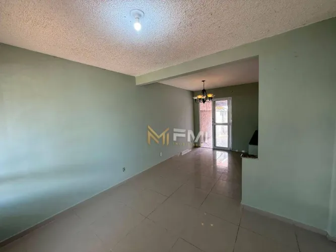 Sobrado com 2 dormitórios à venda, 64 m² por R$ 388.000,00 - Villa Flora - Hortolândia/SP
