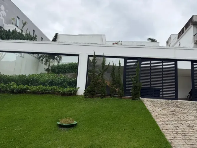 Belíssima casa para locação no Itanhangá