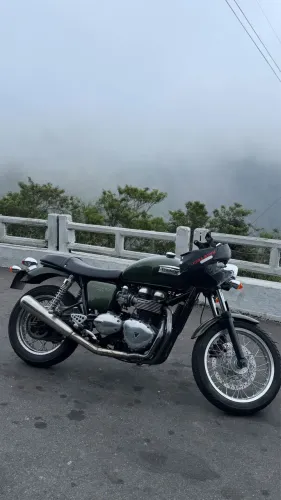 Triumph Truxton 2015 ? Impecável | 26 mil km