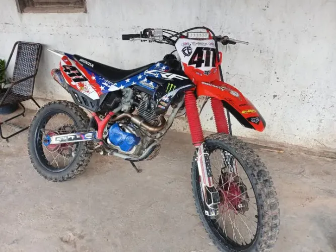 Vendo crf 230