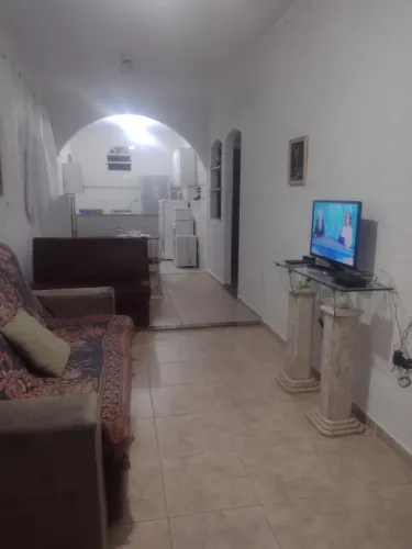 Aluga-se casa anual em Iriri 
