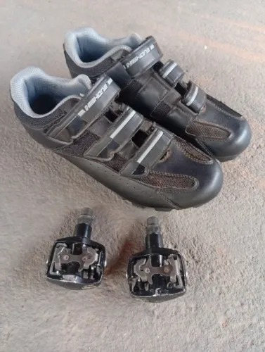 Sapatilha 40 + Pedal de clip