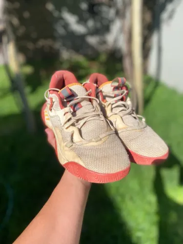 Tênis Harden Stepback 3