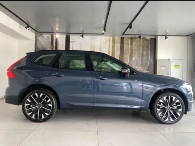 Volvo XC-60 T-8 Plus 2.0 AWD (híbrido) 2026