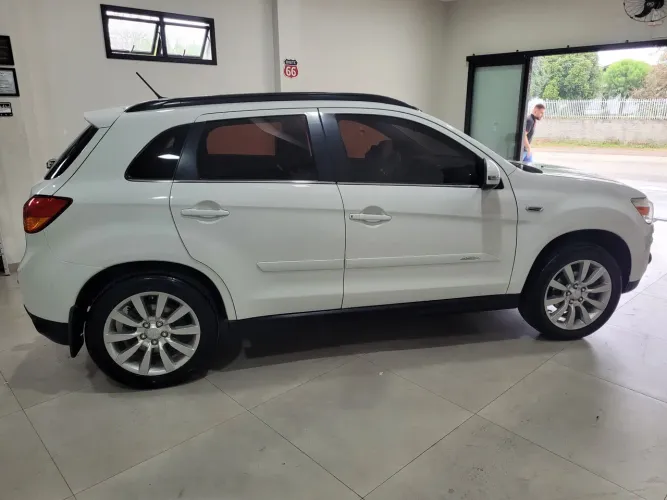 Mitsubishi ASX 2.0 16V 4X4 160cv Aut. 2015