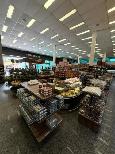 VENDE-SE SUPERMERCADO - 40KM DE SP