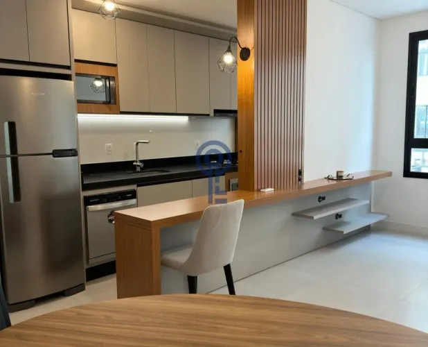 Apartamento a venda 2 suítes semi mobiliado - Carvoeira Florianópolis