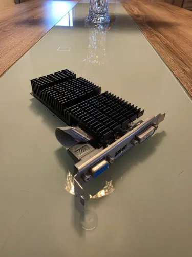 Placa de Vídeo GT 710