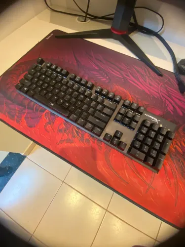 Teclado mecanico Hyperx Alloy