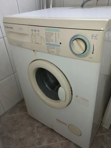 Máquina de lavar roupa Eletrolux 