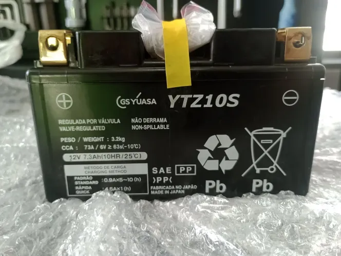 Vendo Bateria Kawasaki Z 500 ninja.500 original