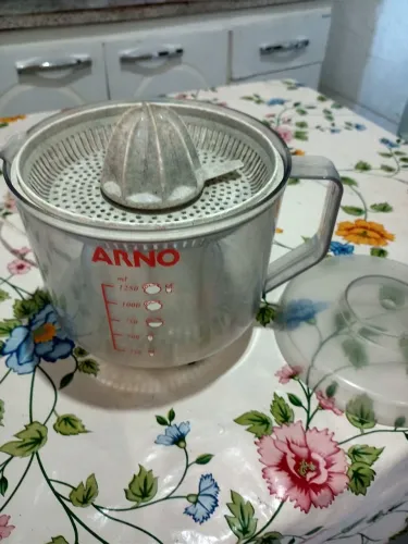 Espremedor de laranja Arno funcionando perfeitamente antigo