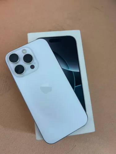 iPhone 16 Pro 128 GB - R$ 4.500