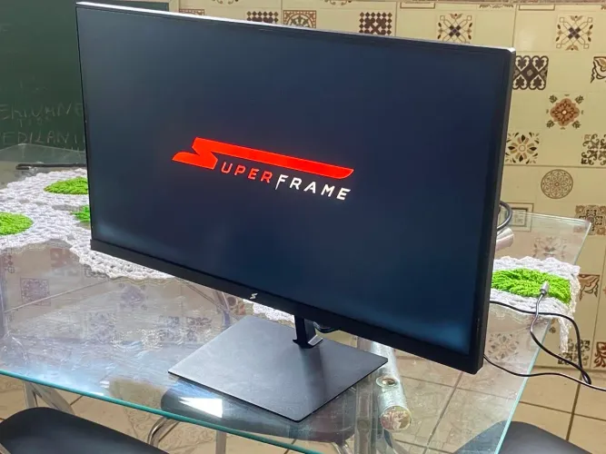 Monitor 19