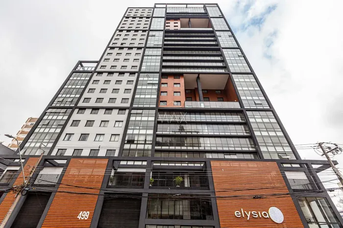 STUDIO com 1 dormitório para alugar com 28.28m² por R$ 2.150,00 no bairro Centro - CURITIB