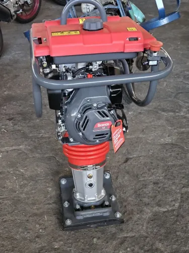 COMPACTADOR À PERCUSSÃO (SAPINHO) BCP75 - NOVO