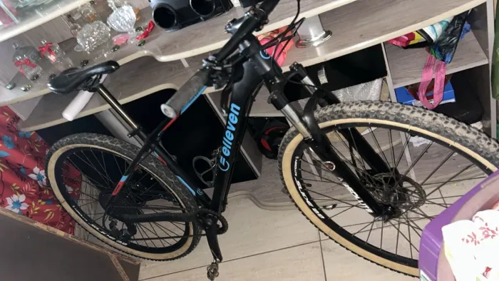 Vende-se Bike Aro 29 Eleven K7 12 V