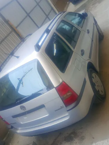 VW Parati 1.6 totalflex 2005 ( vendo peças)