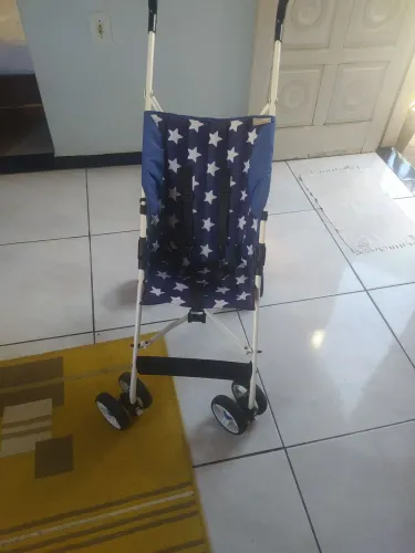 Vendo carrinho d bb