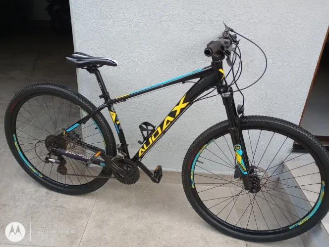 ARO 29 Audax Havok freios hidráulicos