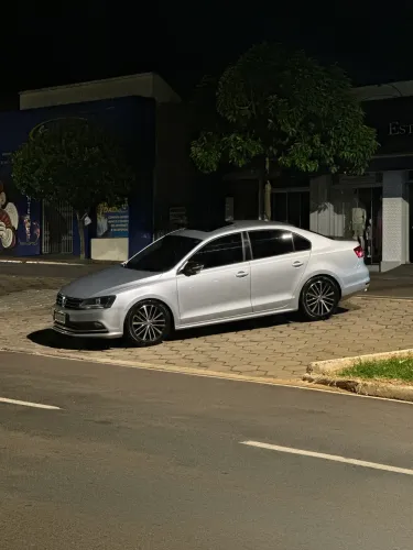 Volkswagen Jetta Comfortline 2.0 T.flex 8V 4P Tipt. 2015