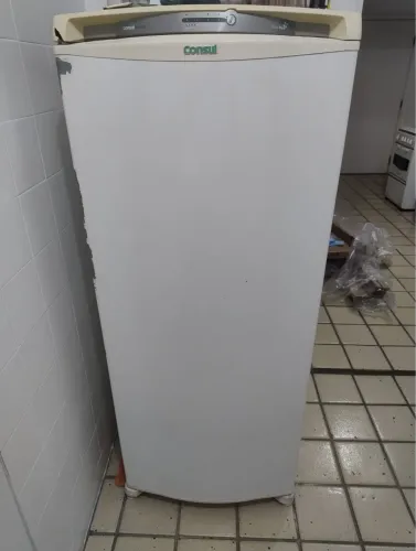 Geladeira cônsul 