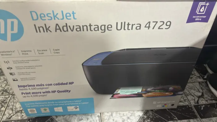 Vendo Multifuncional HP 4729 folha travando