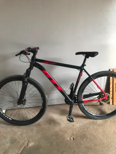 Vende-se bicicleta